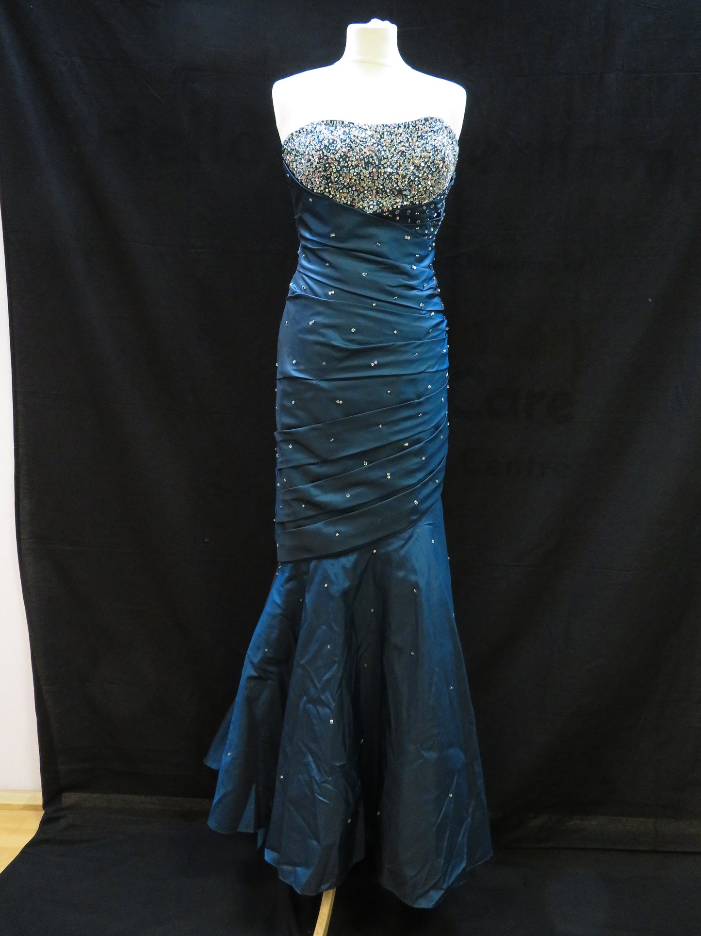 Mori Lee - Strapless Fit-and-Flare Blue Evening gown
