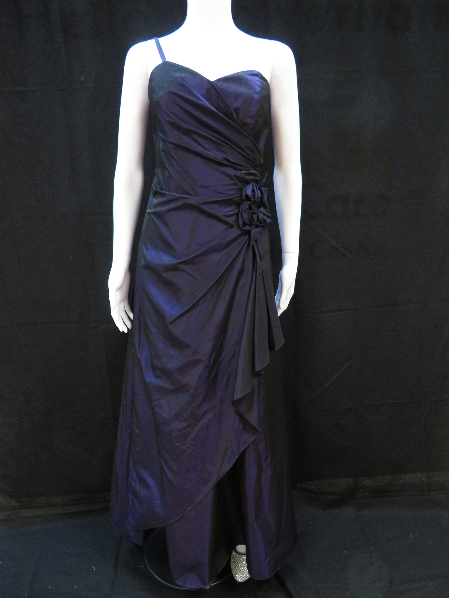 Debut - Black One Strap Prom Dress