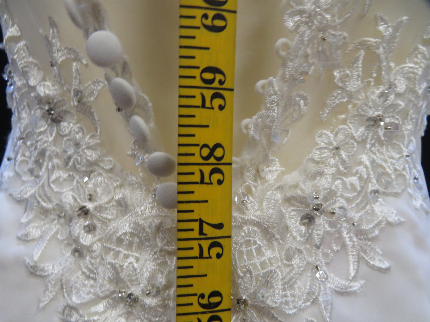 JJ's House - White Wedding Dress