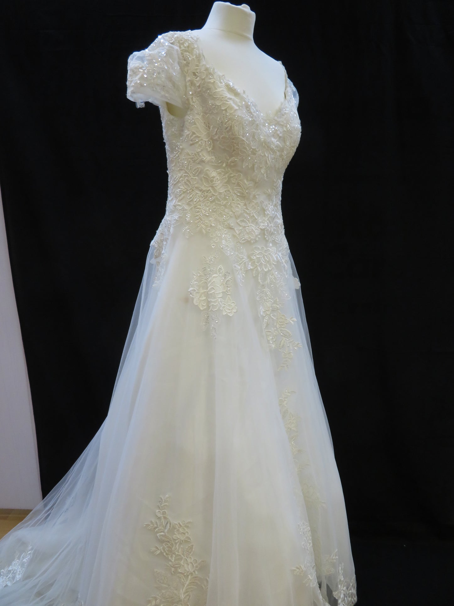 White Classic Wedding Dress