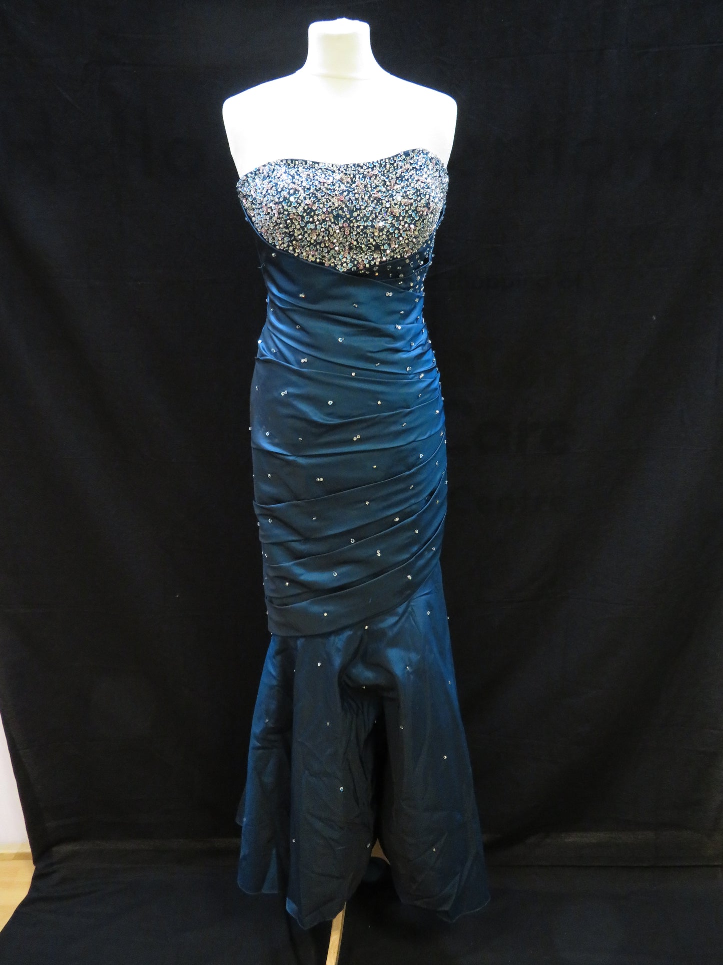 Mori Lee - Strapless Fit-and-Flare Blue Evening gown
