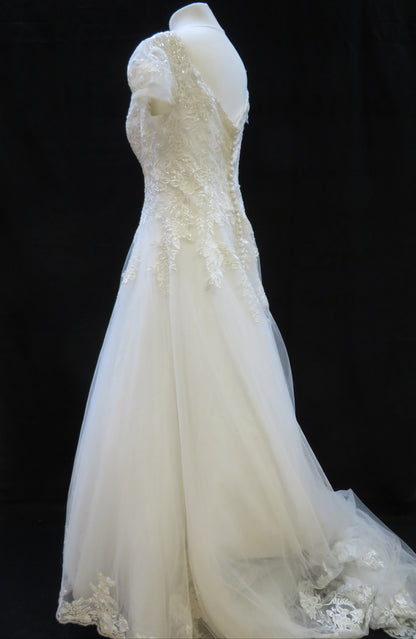 White Classic Wedding Dress